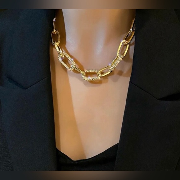 Paper Clip Chain with Rhinestones - Picture 5 of 6